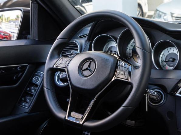 Mercedes-Benz C-Класс III (W204) Рестайлинг с пробегом 2012 года, цена 1 299 000 рублей, 202199 км, седан, Автокод Объявления