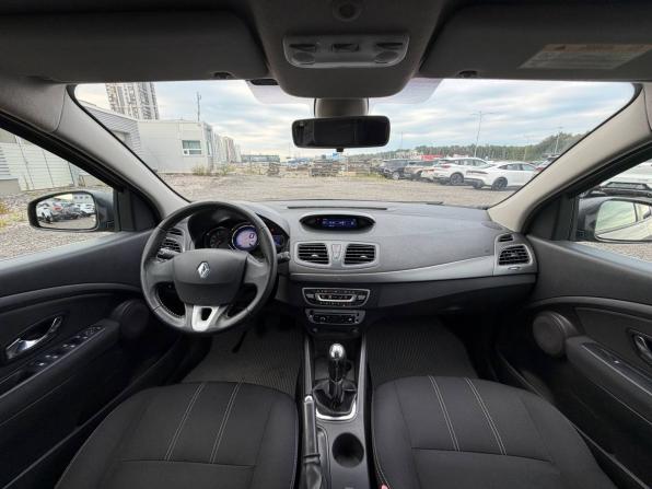 Renault Megane III Рестайлинг с пробегом 2013 года, цена 575 000 рублей, 268000 км, хэтчбек, Автокод Объявления