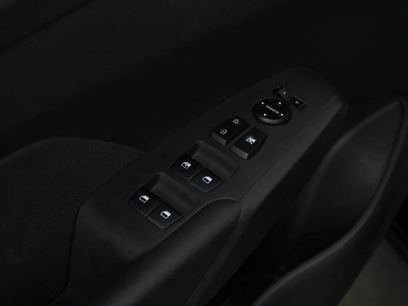Hyundai Solaris II с пробегом 2019 года, цена 1 600 444 рубля, 17295 км, седан, Автокод Объявления