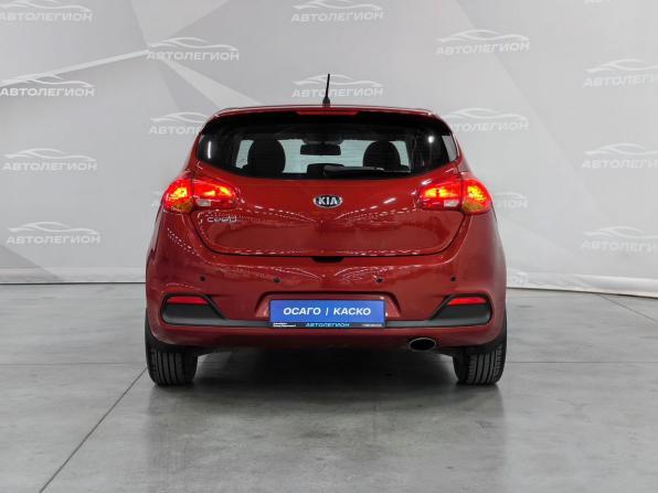 Kia Ceed II с пробегом 2012 года, цена 890 000 рублей, 237989 км, хэтчбек, Автокод Объявления