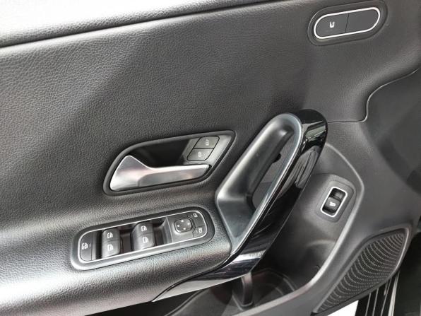 Mercedes-Benz CLA II (C118 X118) с пробегом 2019 года, цена 2 044 000 рублей, 174749 км, седан, Автокод Объявления