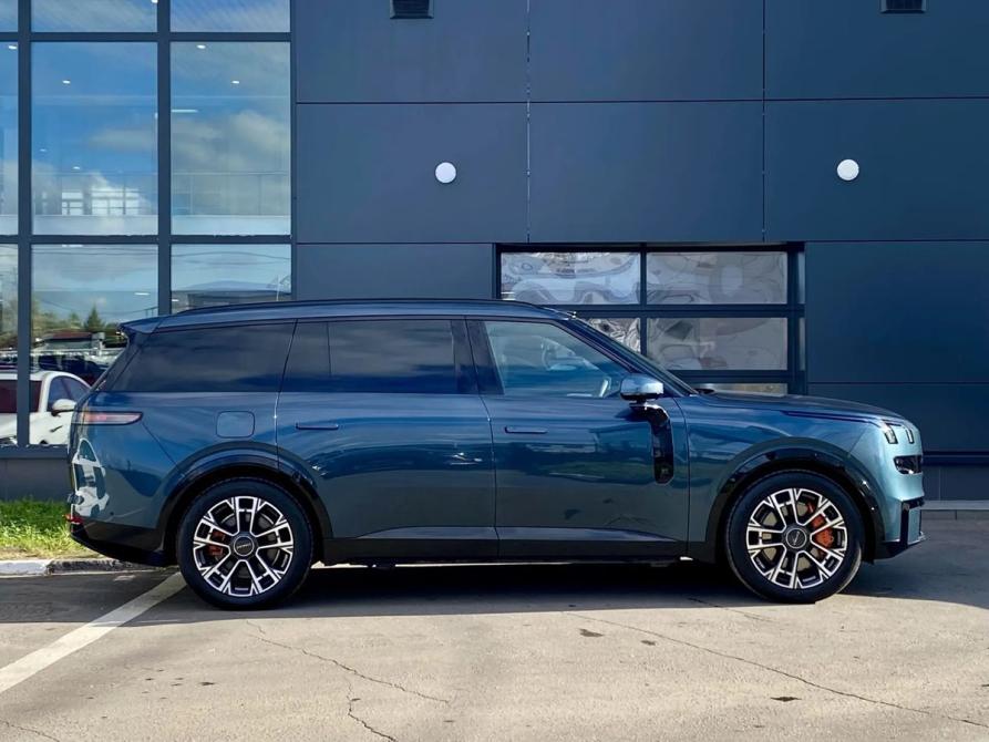 Lynk &amp; Co 900 Москва  - изображение 2