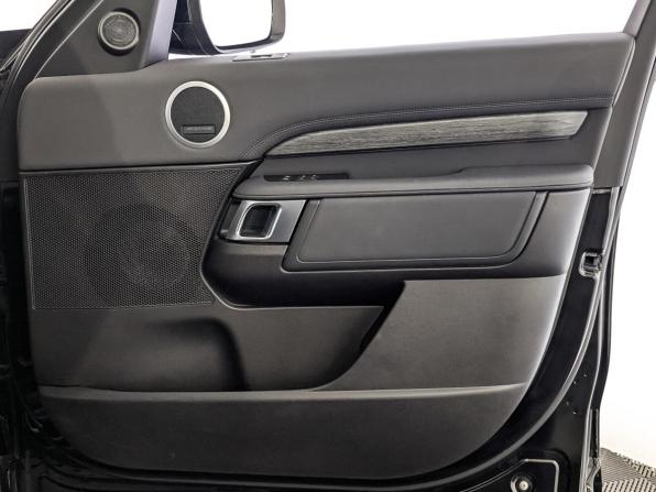 Land Rover Discovery V с пробегом 2018 года, цена 4 190 000 рублей, 117782 км, внедорожник, Автокод Объявления