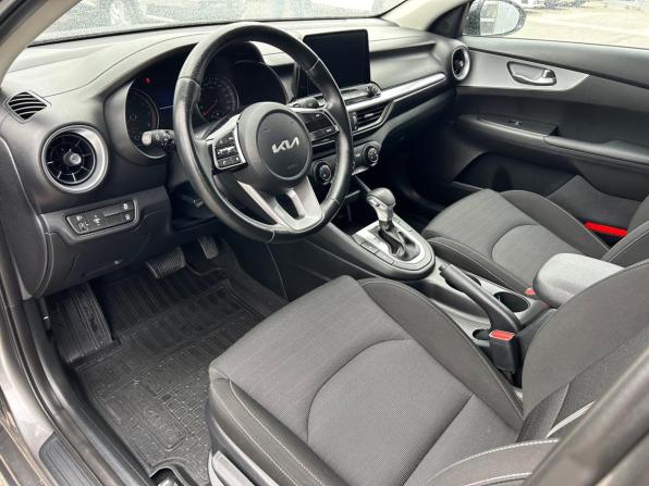 Kia Cerato IV Рестайлинг с пробегом 2021 года, цена 2 340 000 рублей, 34000 км, седан, Автокод Объявления