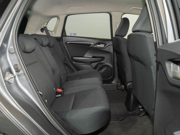Honda Fit III Рестайлинг с пробегом 2018 года, цена 1 033 000 рублей, 162319 км, хэтчбек, Автокод Объявления