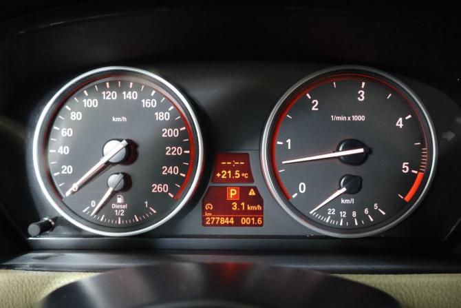 BMW X5 II (E70) Рестайлинг с пробегом 2013 года, цена 1 799 000 рублей, 276000 км, внедорожник, Автокод Объявления