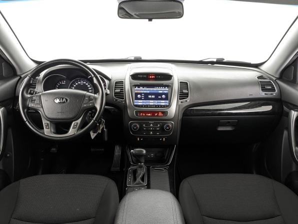 Kia Sorento II Рестайлинг с пробегом 2018 года, цена 2 195 000 рублей, 54573 км, внедорожник, Автокод Объявления