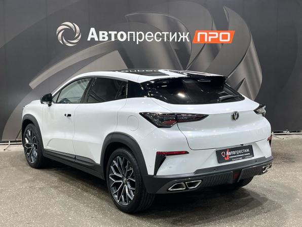 Changan UNI-T I с пробегом 2024 года, цена 2 350 000 рублей, 10650 км, внедорожник, Автокод Объявления