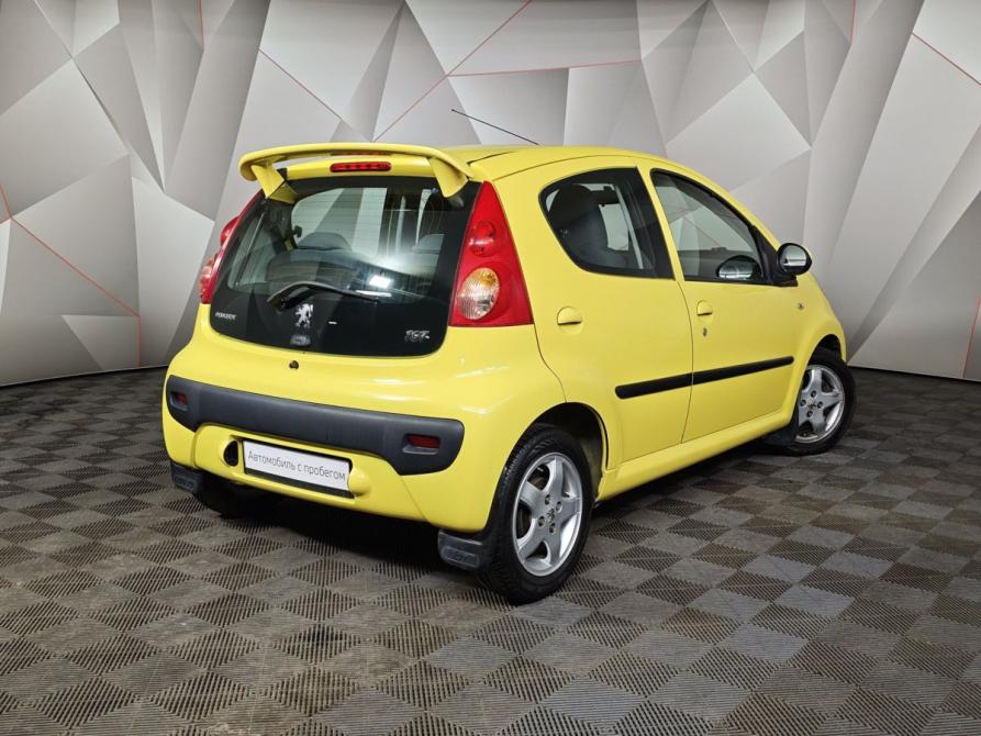 Peugeot 107 I Москва  - изображение 2