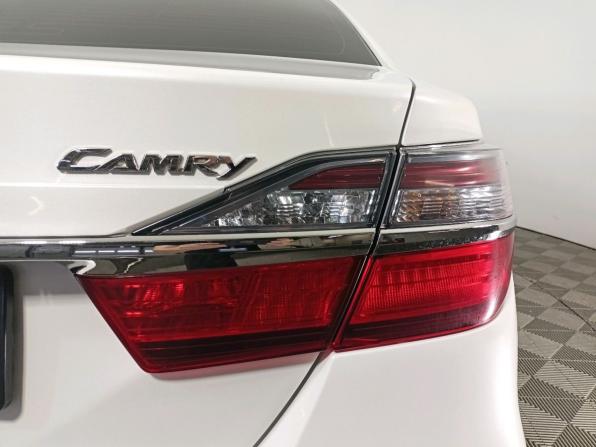 Toyota Camry VII (XV50) Рестайлинг с пробегом 2015 года, цена 1 649 000 рублей, 182000 км, седан, Автокод Объявления