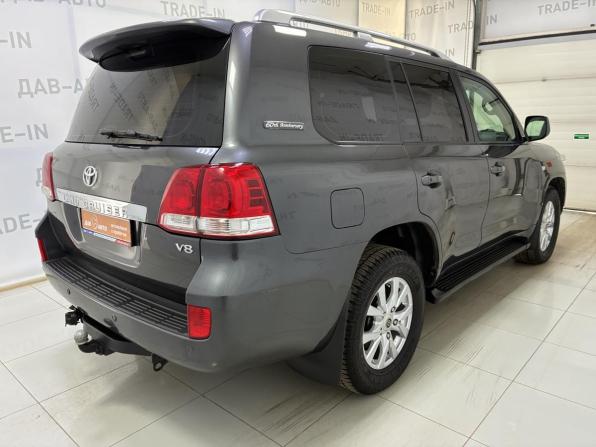 Toyota Land Cruiser 200 Series с пробегом 2011 года, цена 2 499 000 рублей, 255000 км, внедорожник, Автокод Объявления