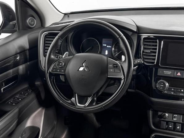 Mitsubishi Outlander III Рестайлинг 3 с пробегом 2018 года, цена 1 990 000 рублей, 133398 км, внедорожник, Автокод Объявления