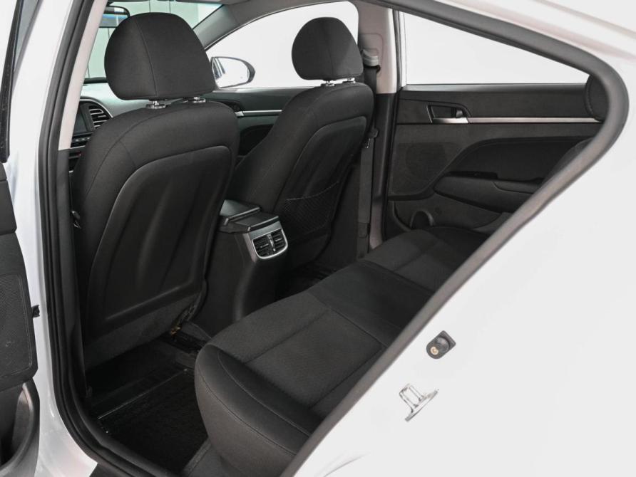 Hyundai Elantra VI (AD) Рестайлинг Ростов-на-Дону  - изображение 11