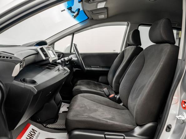 Honda Freed I Рестайлинг с пробегом 2012 года, цена 1 055 000 рублей, 176273 км, компактвэн, Автокод Объявления