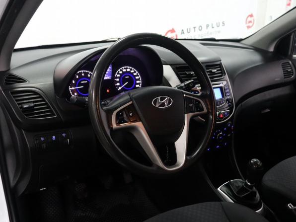 Hyundai Solaris I с пробегом 2014 года, цена 795 000 рублей, 189900 км, хэтчбек, Автокод Объявления
