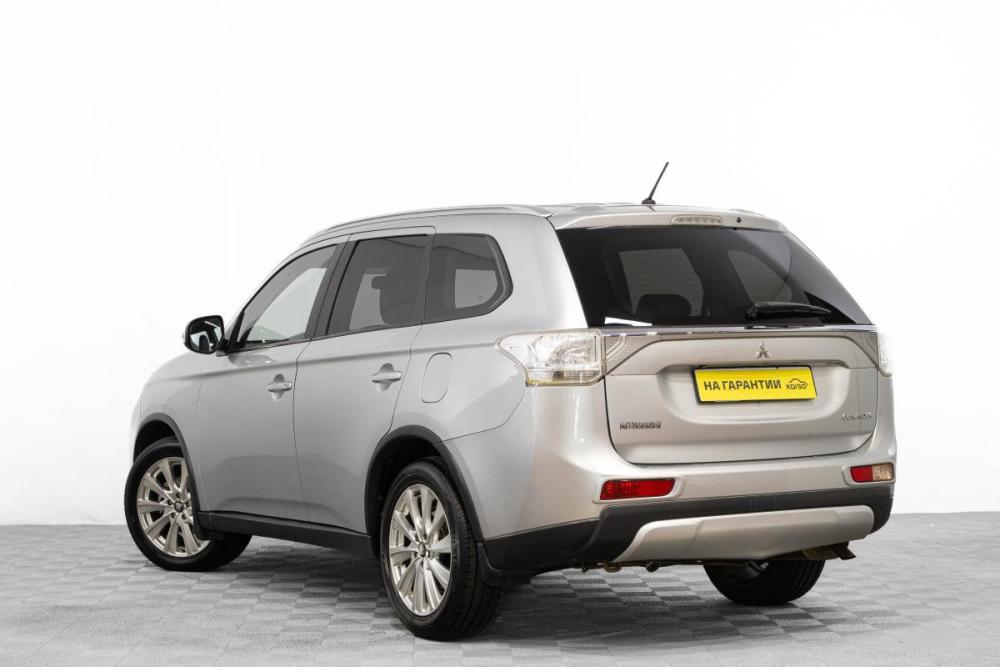 Mitsubishi Outlander III Рестайлинг Барнаул  - изображение 7