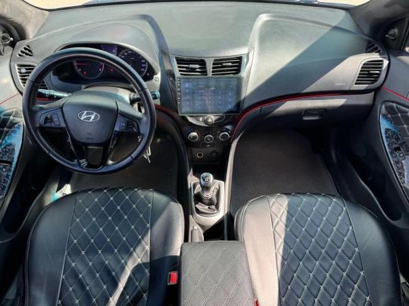 Hyundai Solaris I с пробегом 2012 года, цена 946 000 рублей, 168298 км, седан, Автокод Объявления