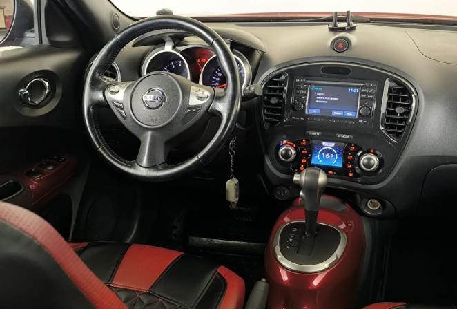 Nissan Juke I с пробегом 2011 года, цена 830 000 рублей, 205718 км, внедорожник, Автокод Объявления