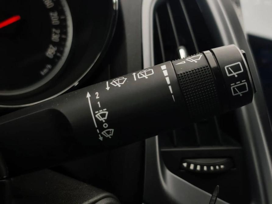 Opel Astra J Рестайлинг Санкт-Петербург  - изображение 13