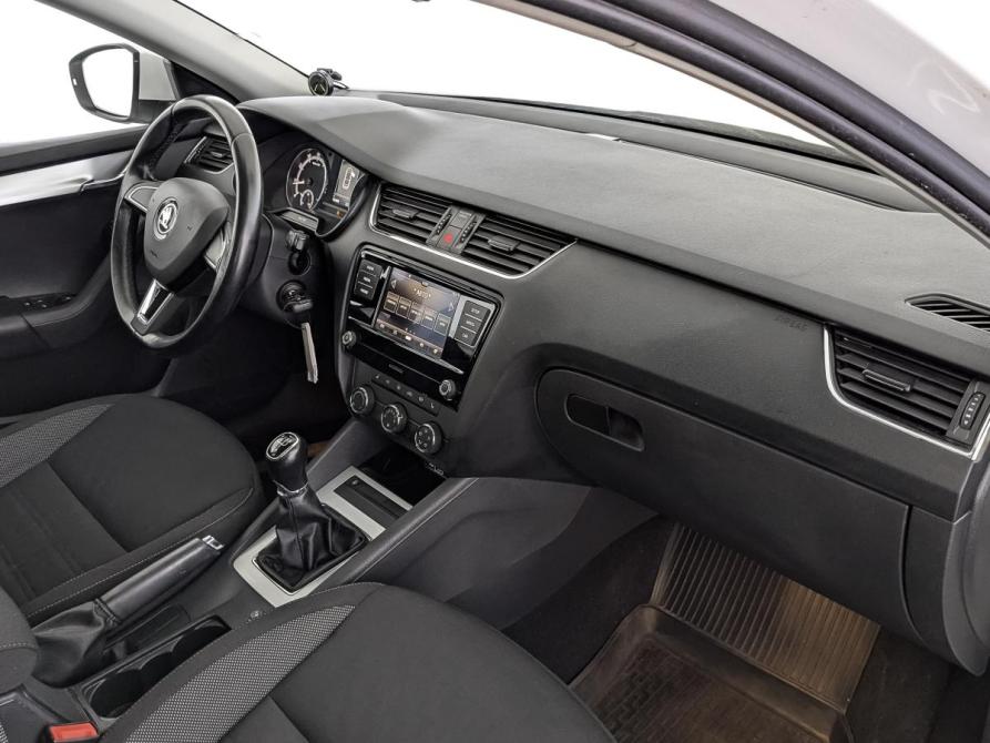 Skoda Octavia III (A7) Рестайлинг Москва  - изображение 13