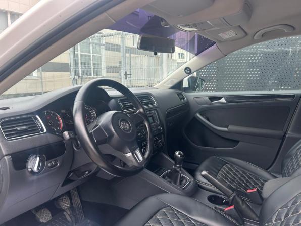 Volkswagen Jetta VI с пробегом 2012 года, цена 590 000 рублей, 291544 км, седан, Автокод Объявления