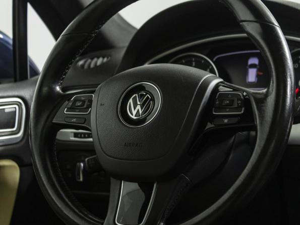 Volkswagen Touareg II с пробегом 2014 года, цена 3 158 100 рублей, 212587 км, внедорожник, Автокод Объявления