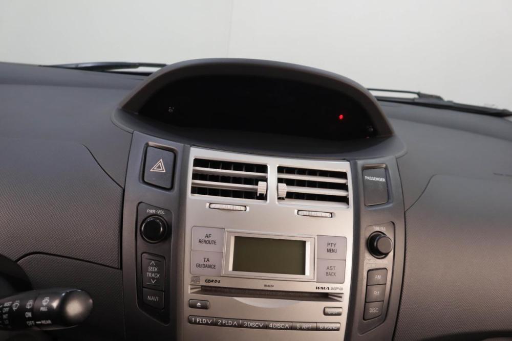 Toyota Yaris II Челябинск  - изображение 13