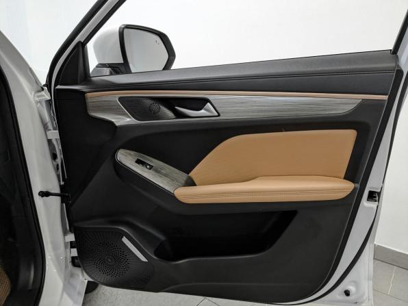 Haval Jolion I с пробегом 2023 года, цена 1 950 000 рублей, 45309 км, внедорожник, Автокод Объявления
