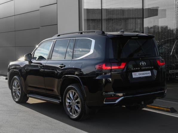 Toyota Land Cruiser 300 Series с пробегом 2024 года, цена 12 498 000 рублей, 56001 км, внедорожник, Автокод Объявления