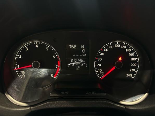 Volkswagen Polo V Рестайлинг с пробегом 2015 года, цена 885 000 рублей, 210147 км, седан, Автокод Объявления