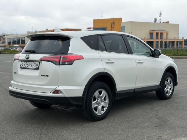 Toyota RAV4 IV (XA40) Рестайлинг с пробегом 2018 года, цена 2 200 000 рублей, 145000 км, внедорожник, Автокод Объявления