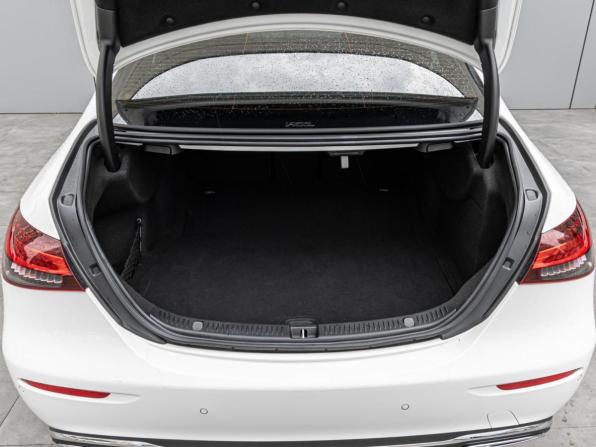 Mercedes-Benz E-Класс V (W213 S213 C238) Рестайлинг с пробегом 2021 года, цена 4 340 000 рублей, 72807 км, седан, Автокод Объявления