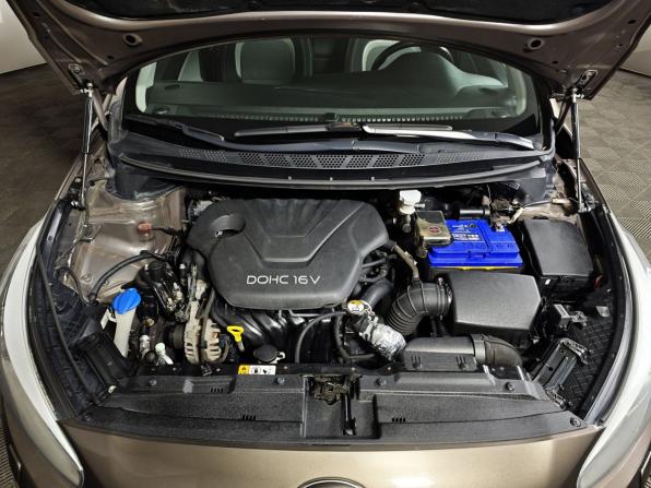 Kia Ceed II с пробегом 2015 года, цена 1 219 000 рублей, 150857 км, универсал, Автокод Объявления