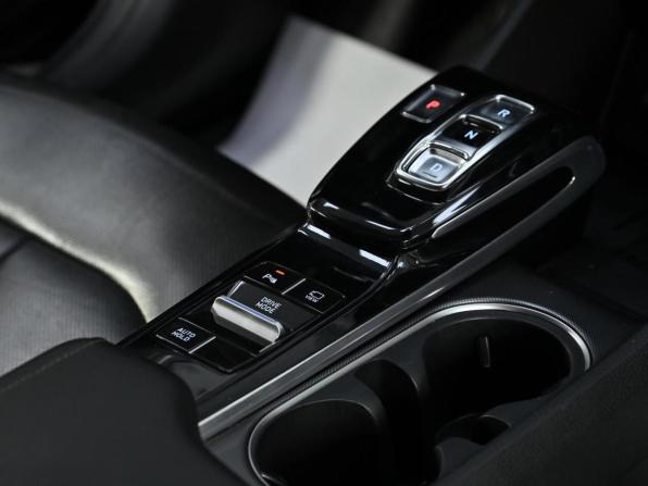 Hyundai Sonata VIII (DN8) с пробегом 2022 года, цена 2 349 000 рублей, 102000 км, седан, Автокод Объявления