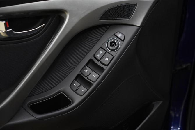 Hyundai Elantra V (MD) с пробегом 2012 года, цена 619 000 рублей, 140000 км, седан, Автокод Объявления