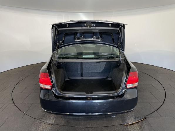Volkswagen Polo V с пробегом 2013 года, цена 1 050 000 рублей, 31049 км, седан, Автокод Объявления