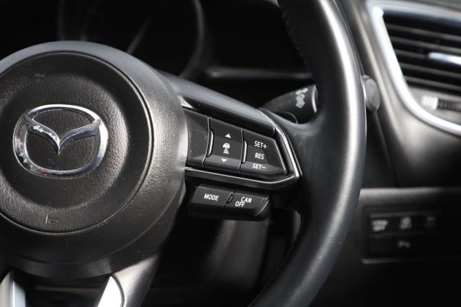 Mazda Axela III с пробегом 2017 года, цена 1 499 000 рублей, 77001 км, хэтчбек, Автокод Объявления