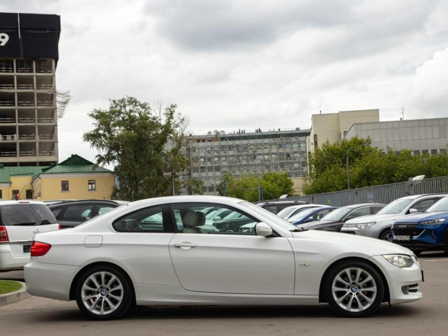 BMW 3 серии V (E90/E91/E92/E93) Рестайлинг Москва  - изображение 3