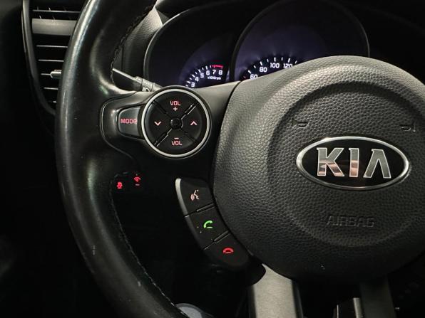 Kia Soul II Рестайлинг с пробегом 2017 года, цена 1 325 000 рублей, 101000 км, хэтчбек, Автокод Объявления