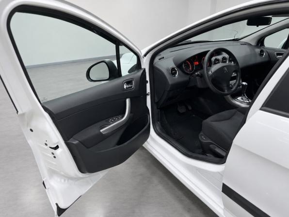 Peugeot 308 I Рестайлинг с пробегом 2012 года, цена 529 000 рублей, 151000 км, хэтчбек, Автокод Объявления