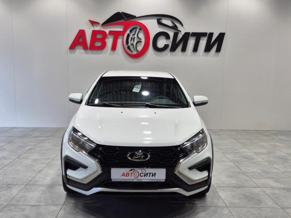 Lada (ВАЗ) Vesta I Рестайлинг (NG) с пробегом 2023 года, цена 1 360 000 рублей, 58800 км, седан, Автокод Объявления