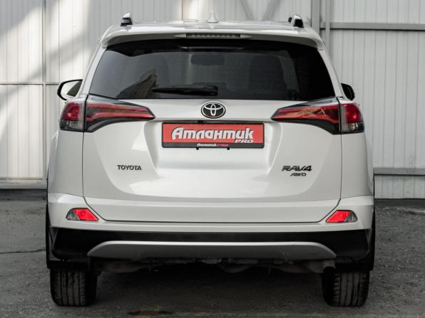 Toyota RAV4 IV (XA40) Рестайлинг с пробегом 2016 года, цена 2 200 000 рублей, 204949 км, внедорожник, Автокод Объявления