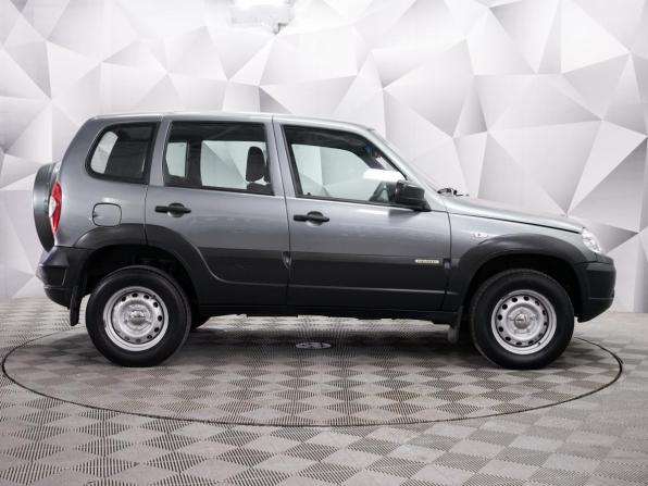 Chevrolet Niva I Рестайлинг с пробегом 2016 года, цена 693 000 рублей, 75000 км, внедорожник, Автокод Объявления