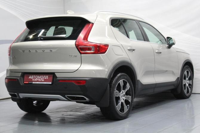 Volvo XC40 I с пробегом 2018 года, цена 2 129 000 рублей, 120541 км, внедорожник, Автокод Объявления