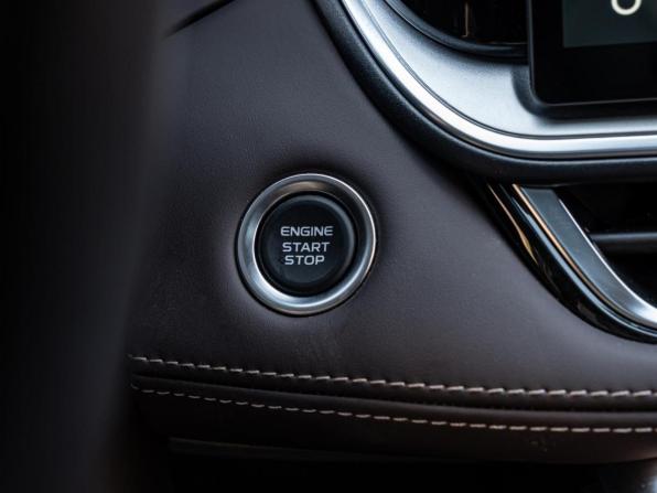 Geely Monjaro I Рестайлинг 2 с пробегом 2026 года, цена 4 130 000 рублей, 23 км, внедорожник, Автокод Объявления