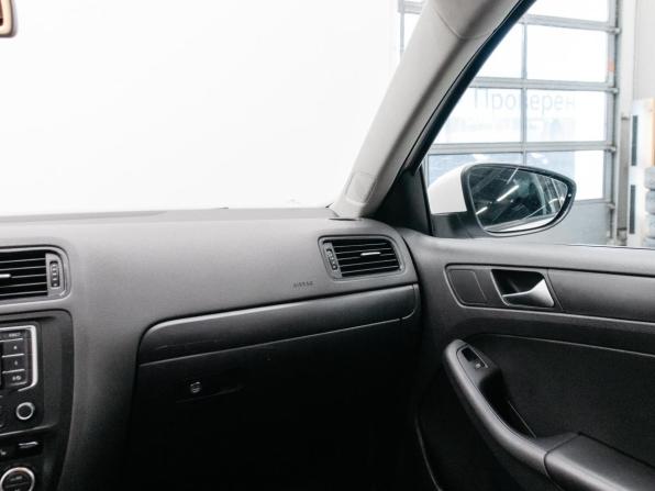 Volkswagen Jetta VI Рестайлинг с пробегом 2014 года, цена 990 000 рублей, 111362 км, седан, Автокод Объявления