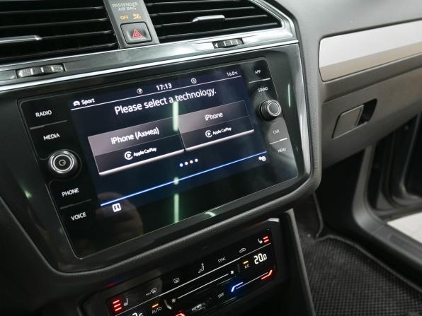 Volkswagen Tiguan II Рестайлинг с пробегом 2021 года, цена 3 069 900 рублей, 81826 км, внедорожник, Автокод Объявления