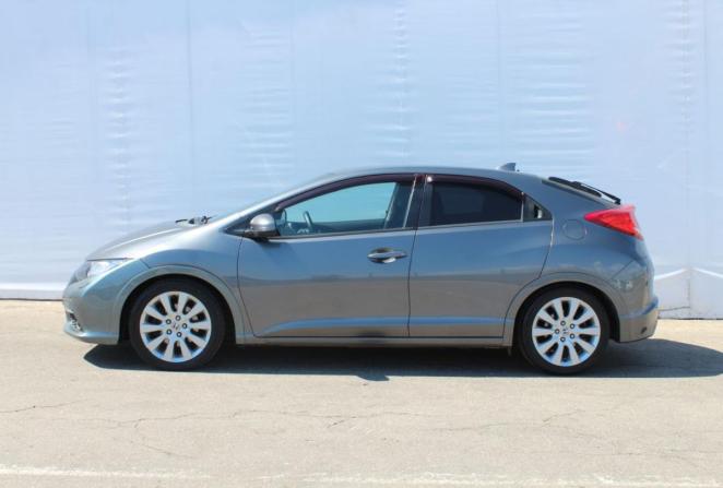 Honda Civic IX с пробегом 2012 года, цена 1 120 000 рублей, 226808 км, хэтчбек, Автокод Объявления