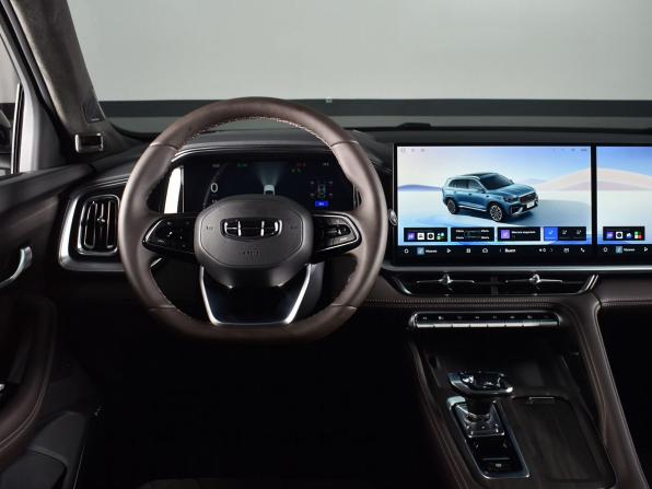 Geely Monjaro I Рестайлинг 2 с пробегом 2026 года, цена 3 989 995 рублей, 21 км, внедорожник, Автокод Объявления