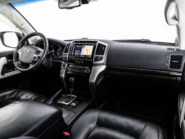 Toyota Land Cruiser 200 Series Рестайлинг 1 с пробегом 2014 года, цена 3 299 000 рублей, 259355 км, внедорожник, Автокод Объявления